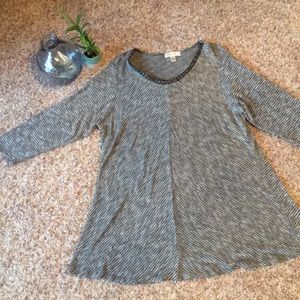 dressbarn🖤1X Heather Gray Sweater w/ Jewel Collar
